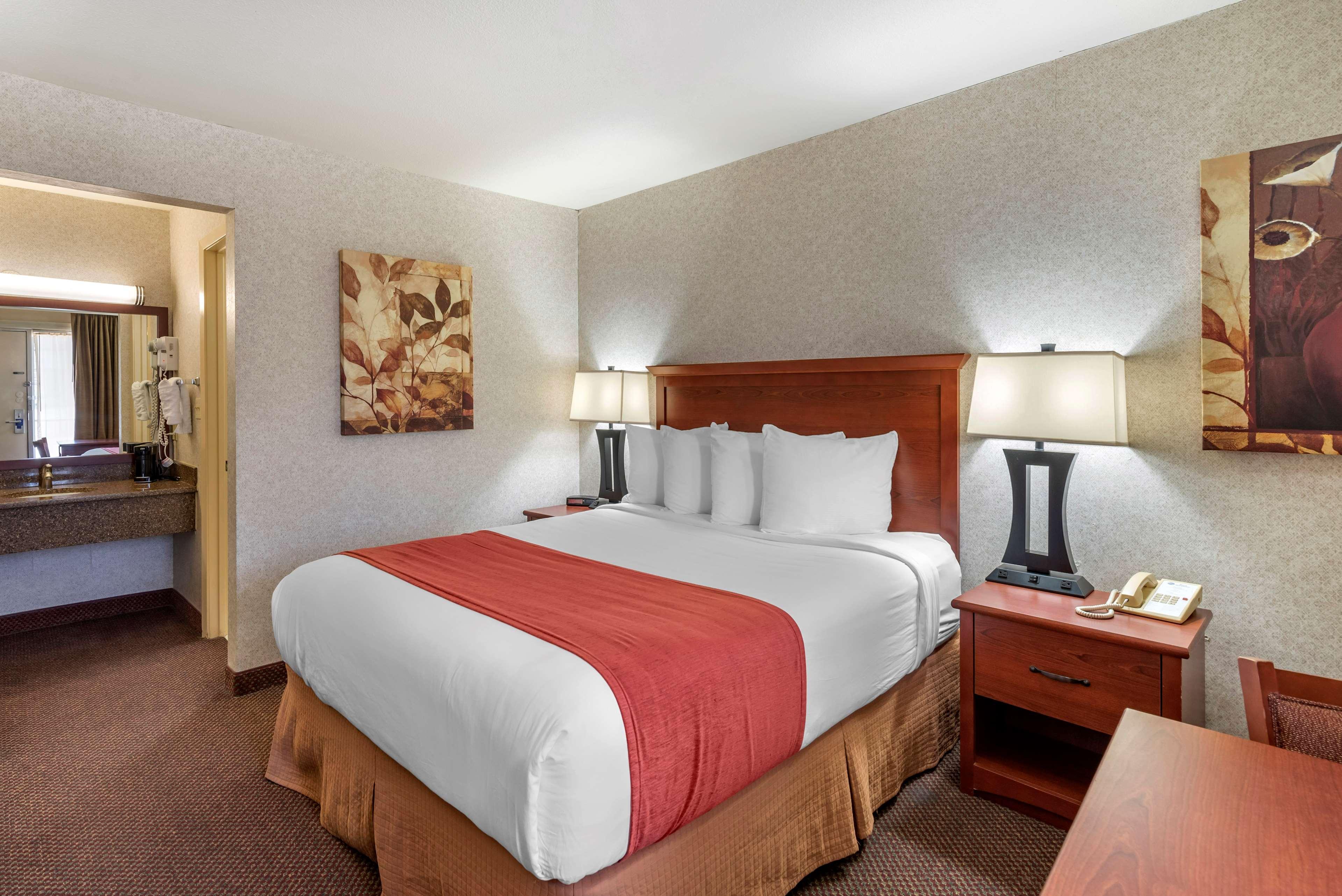 Clarksville Best Western Sherwood Inn מראה חיצוני תמונה