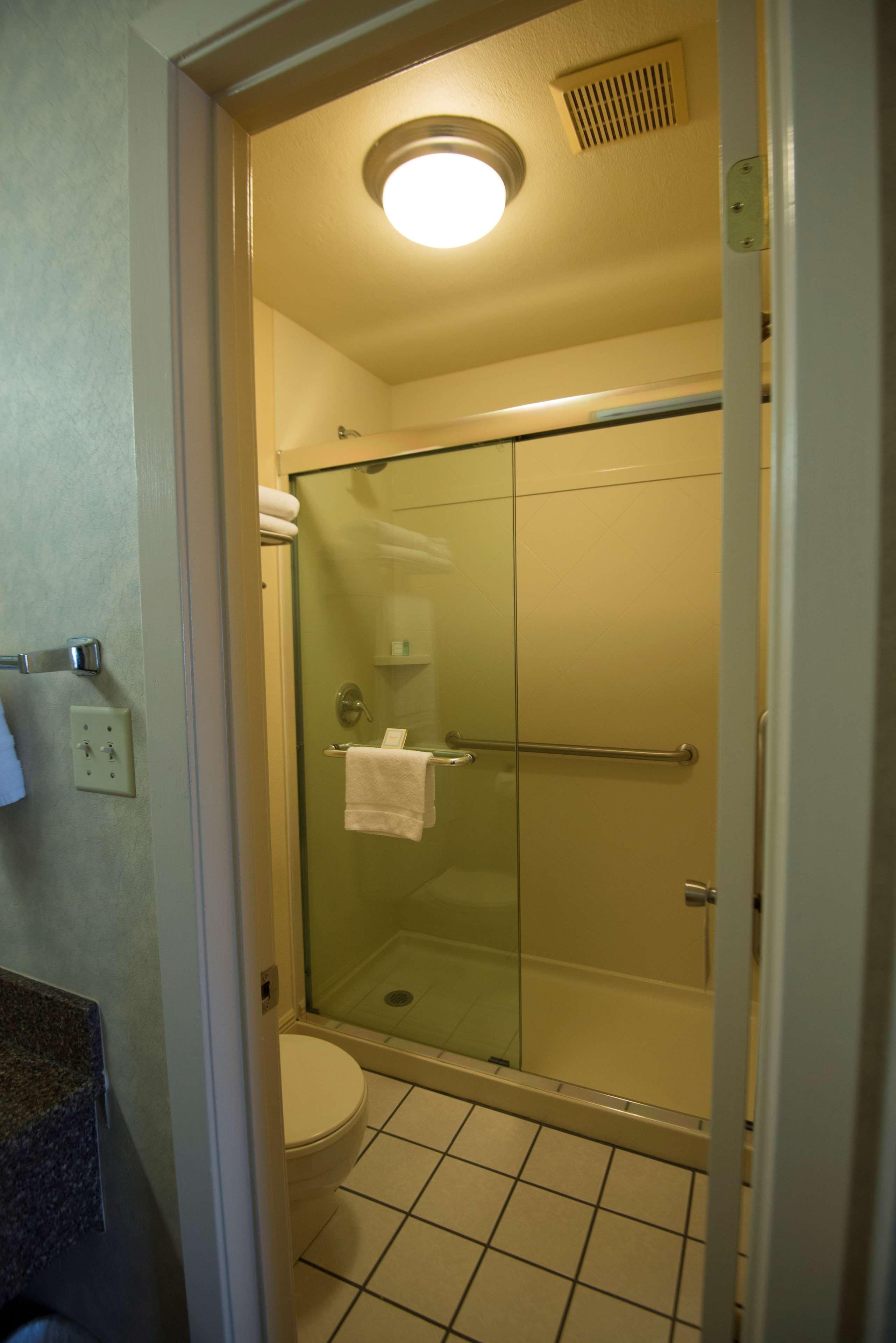 Clarksville Best Western Sherwood Inn מראה חיצוני תמונה