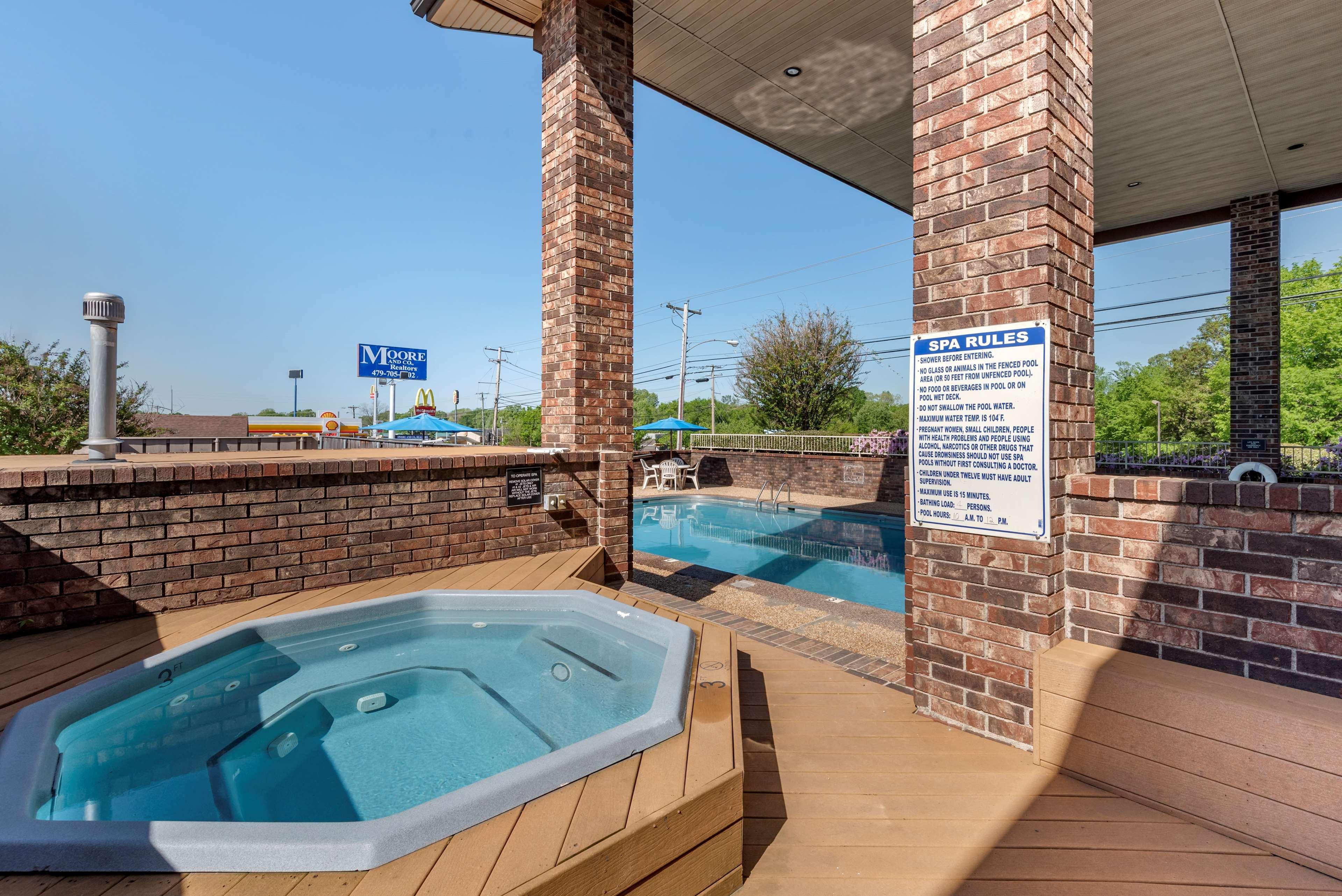 Clarksville Best Western Sherwood Inn מראה חיצוני תמונה