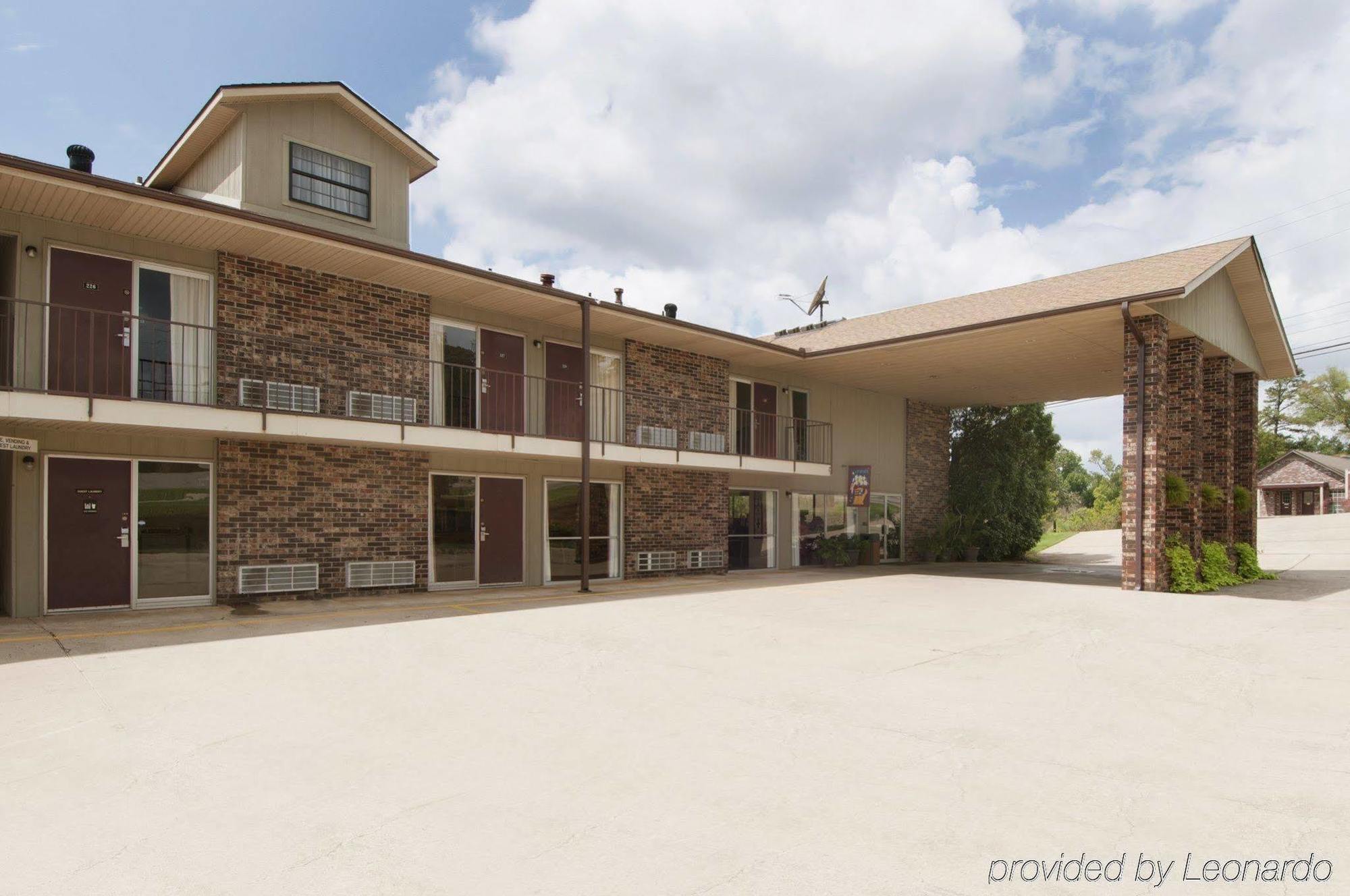 Clarksville Best Western Sherwood Inn מראה חיצוני תמונה